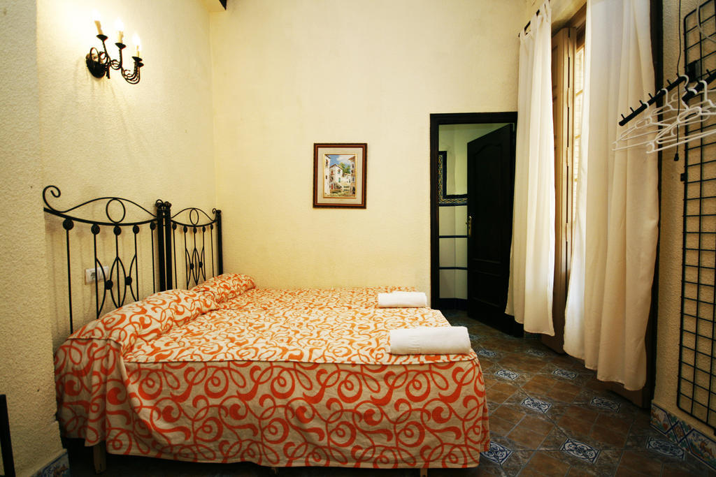 Hostal Van Gogh Sevilla Exteriér fotografie
